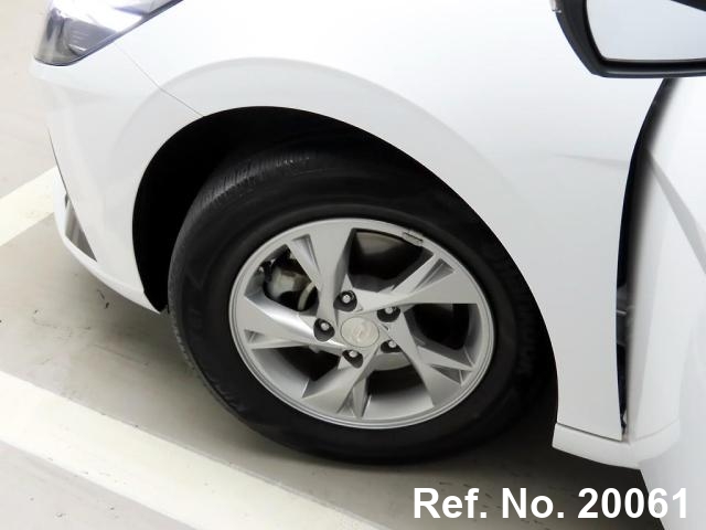  Hyundai / Avante Stock No. 20061